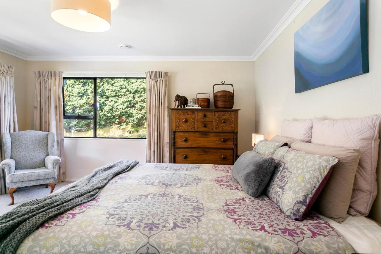 Lupin Lodge Bed & Breakfast Taupo Ngoại thất bức ảnh