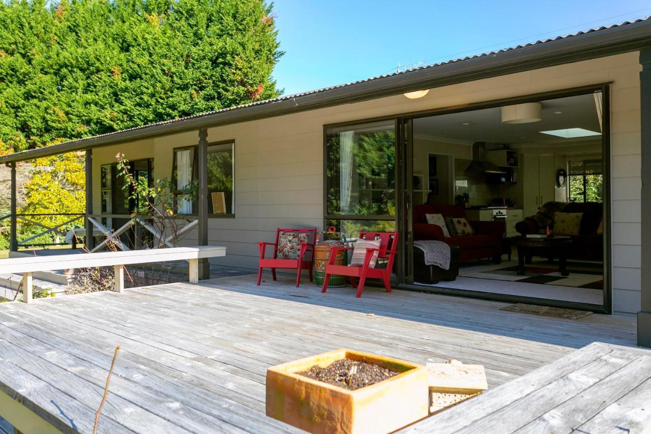 Lupin Lodge Bed & Breakfast Taupo Ngoại thất bức ảnh