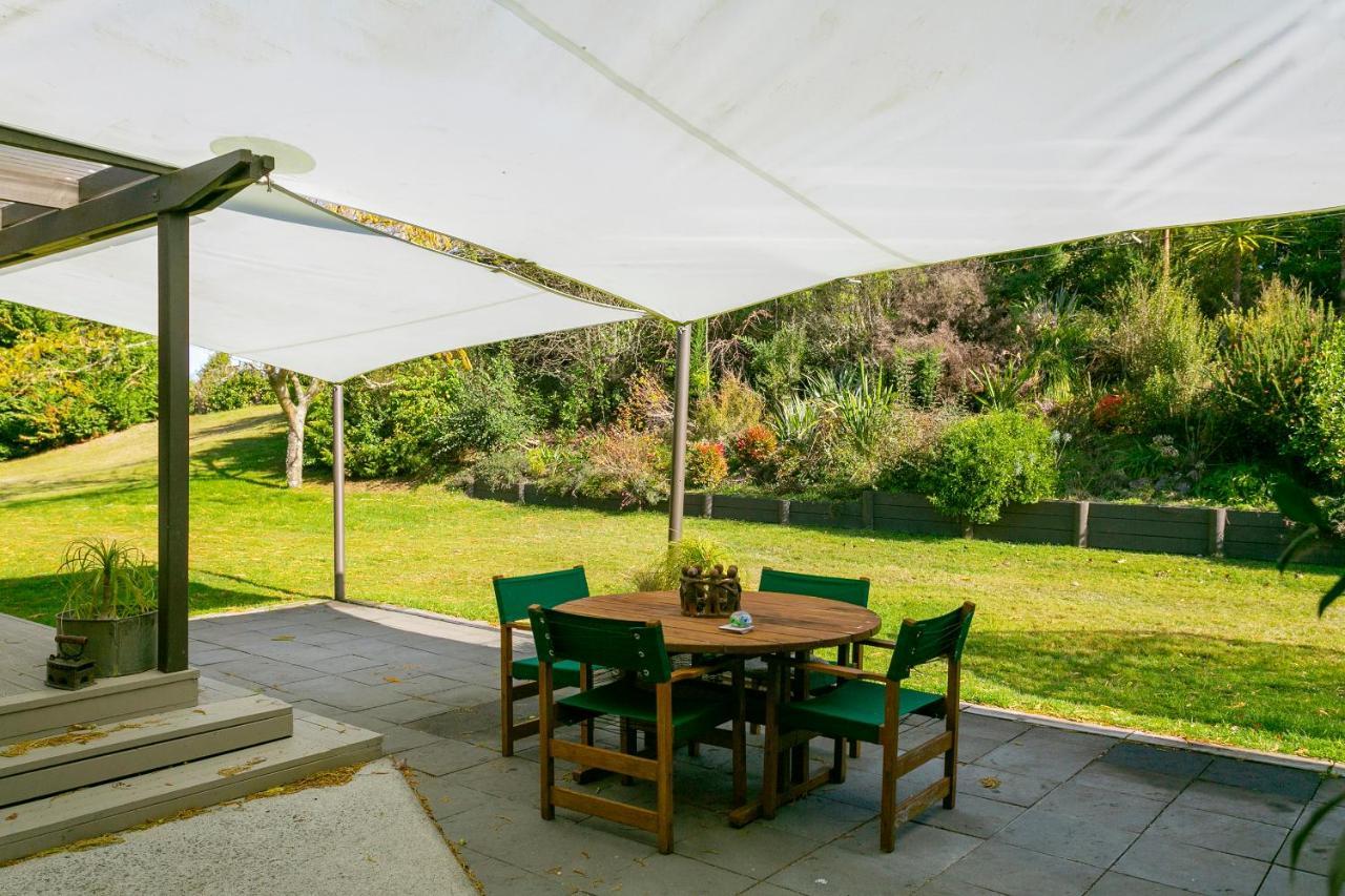 Lupin Lodge Bed & Breakfast Taupo Ngoại thất bức ảnh
