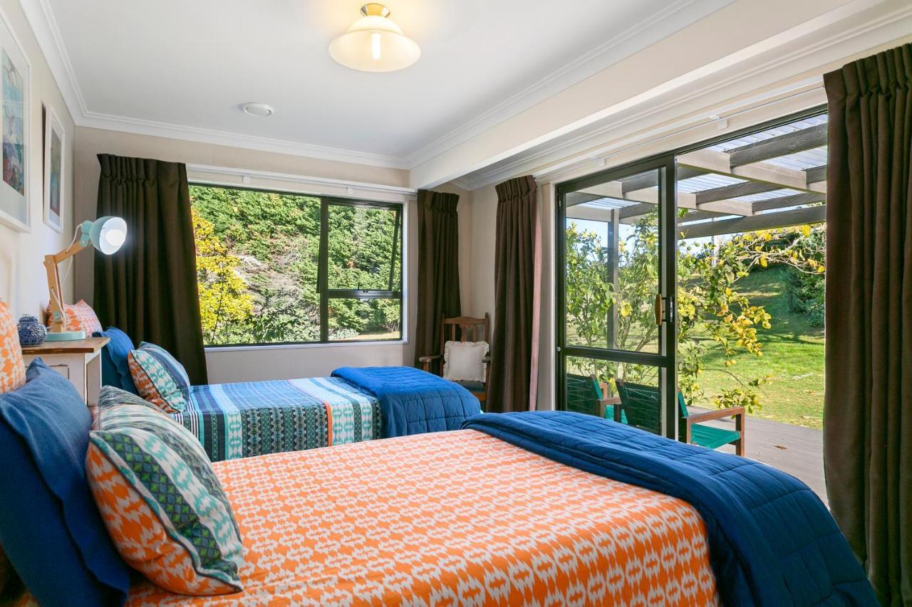 Lupin Lodge Bed & Breakfast Taupo Ngoại thất bức ảnh